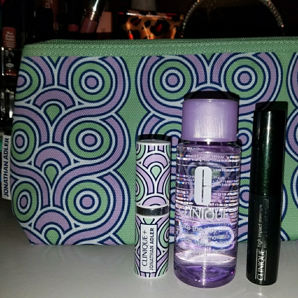 NEW CLINIQUE MAKEUP SET WITH BAG